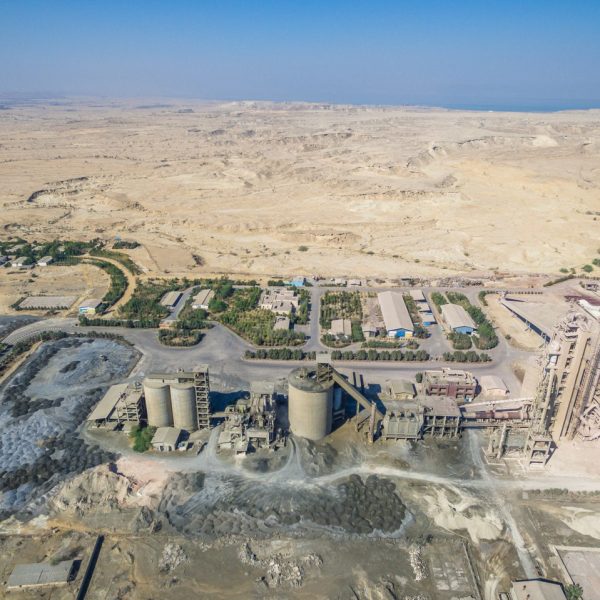 کارخانه شرکت سیمان قشم11