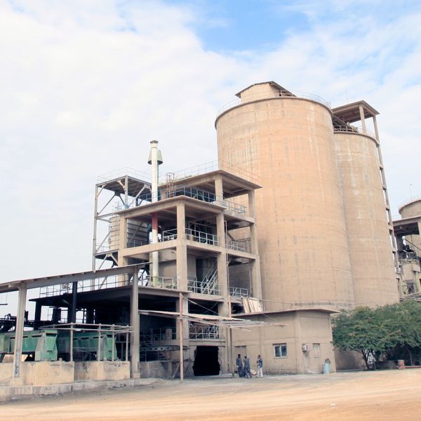 کارخانه شرکت سیمان قشم15