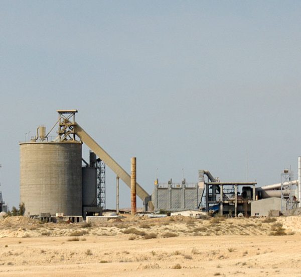 کارخانه شرکت سیمان قشم17