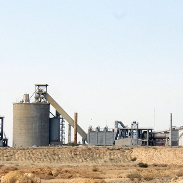 کارخانه شرکت سیمان قشم18