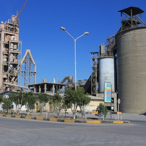 کارخانه شرکت سیمان قشم3