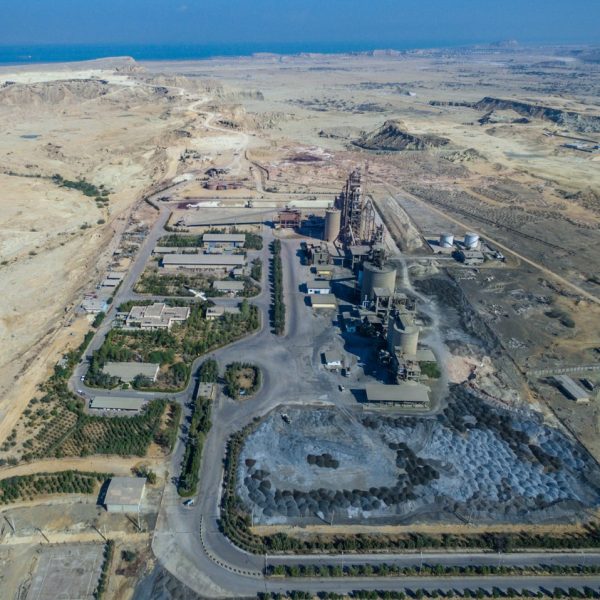 کارخانه شرکت سیمان قشم6